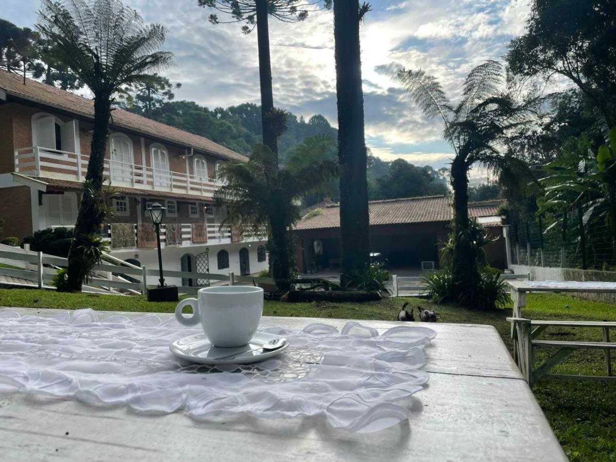 Alpes Do Manacas Hotel - Campos do Jordao — Photos 1